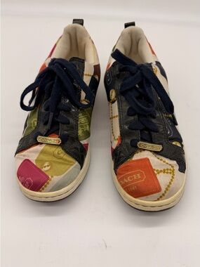 Coach Y2K Style Signature Print Sneakers- 
❤️Size 7❤️